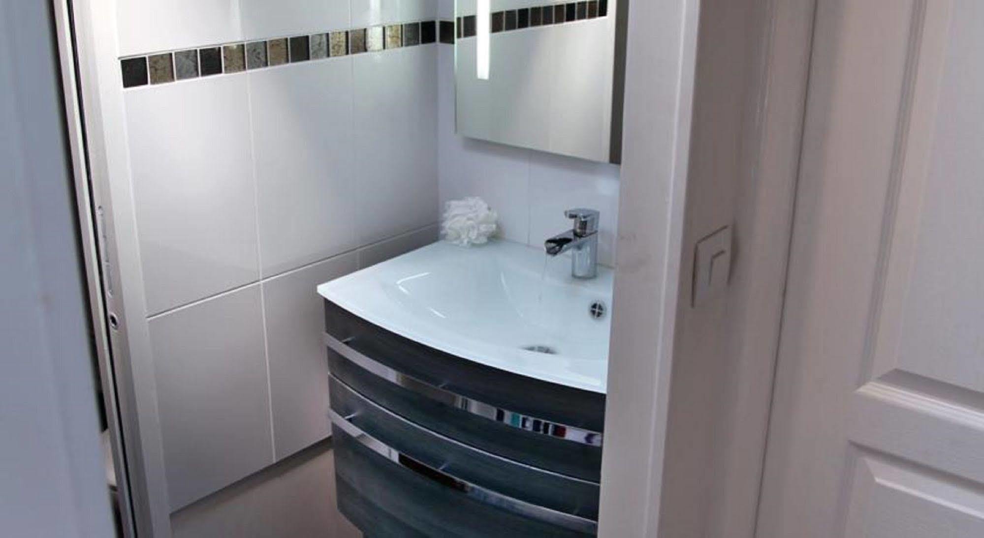 Hotel Briand Devient Hotel Ipl Levallois-Perret Eksteriør bilde